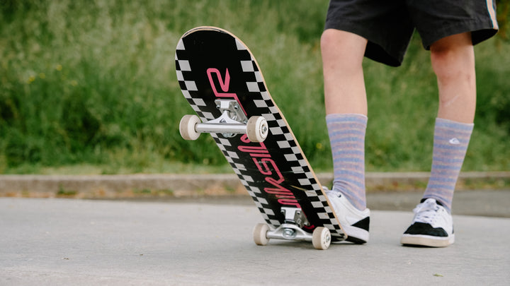 Quiksilver Shred Street Complete Skateboard - Summer vibes