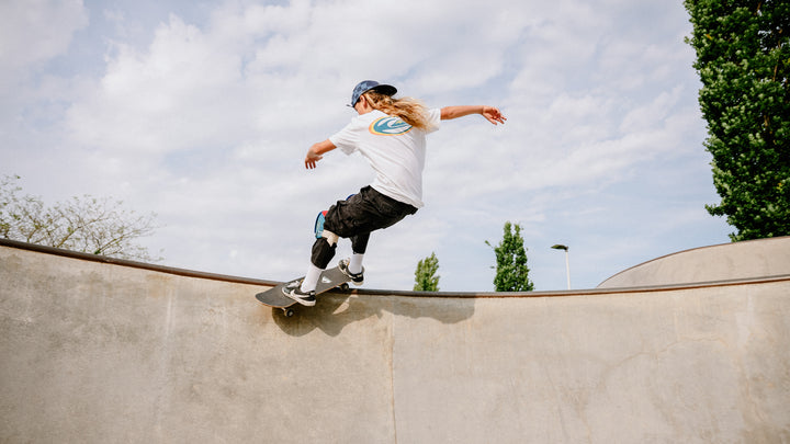 Quiksilver Shred Street Complete Skateboard - Summer vibes